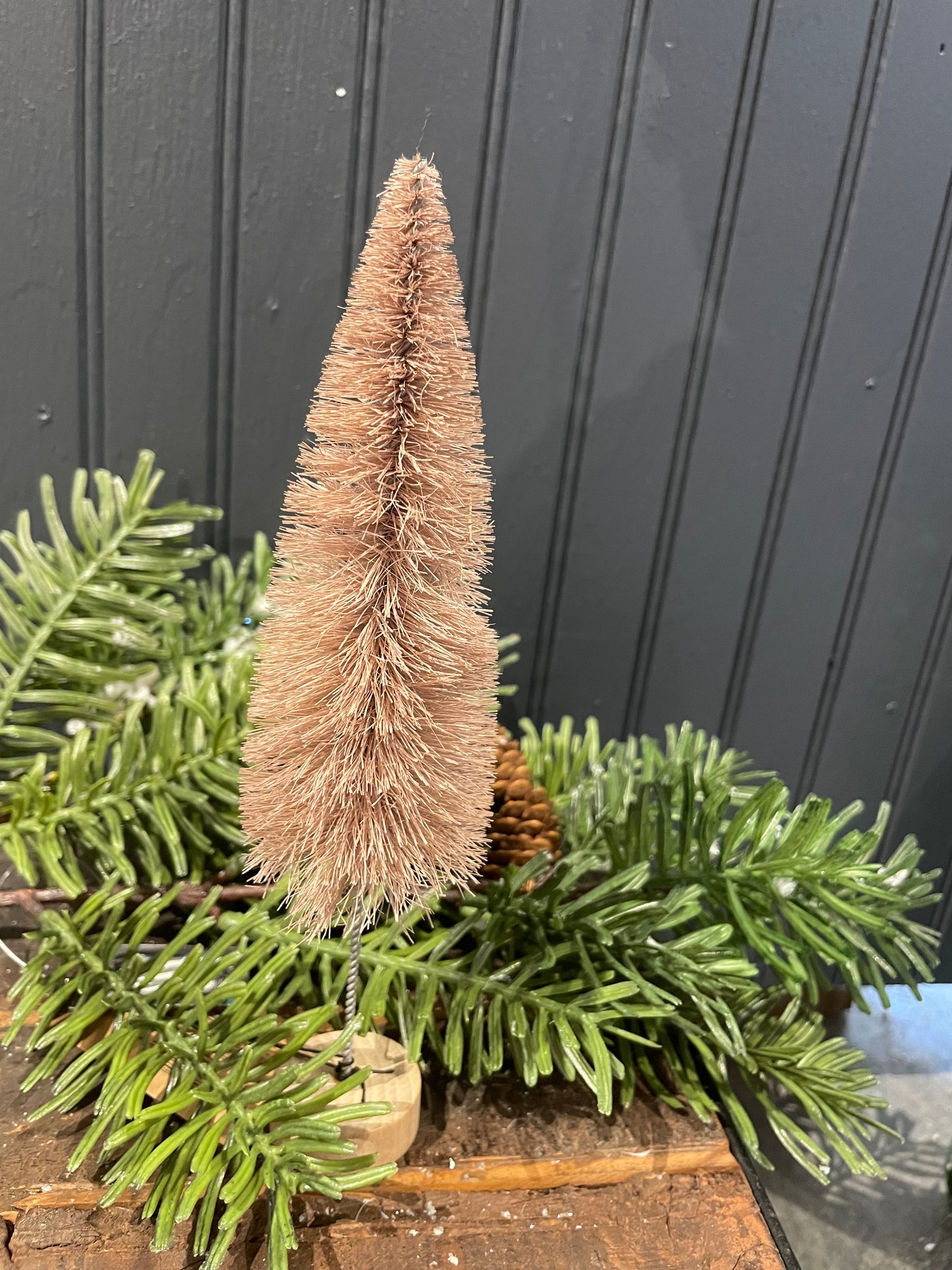 Small Sisal Bottle Brush Tree