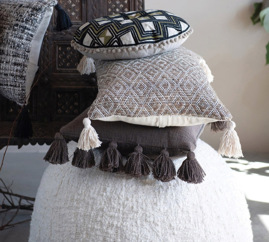 Cotton Slub Lumbar Pillow w/Tassels