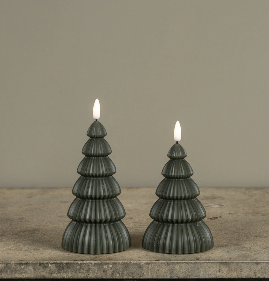 6” Noble Dark Green Tree 3D Flame Candle