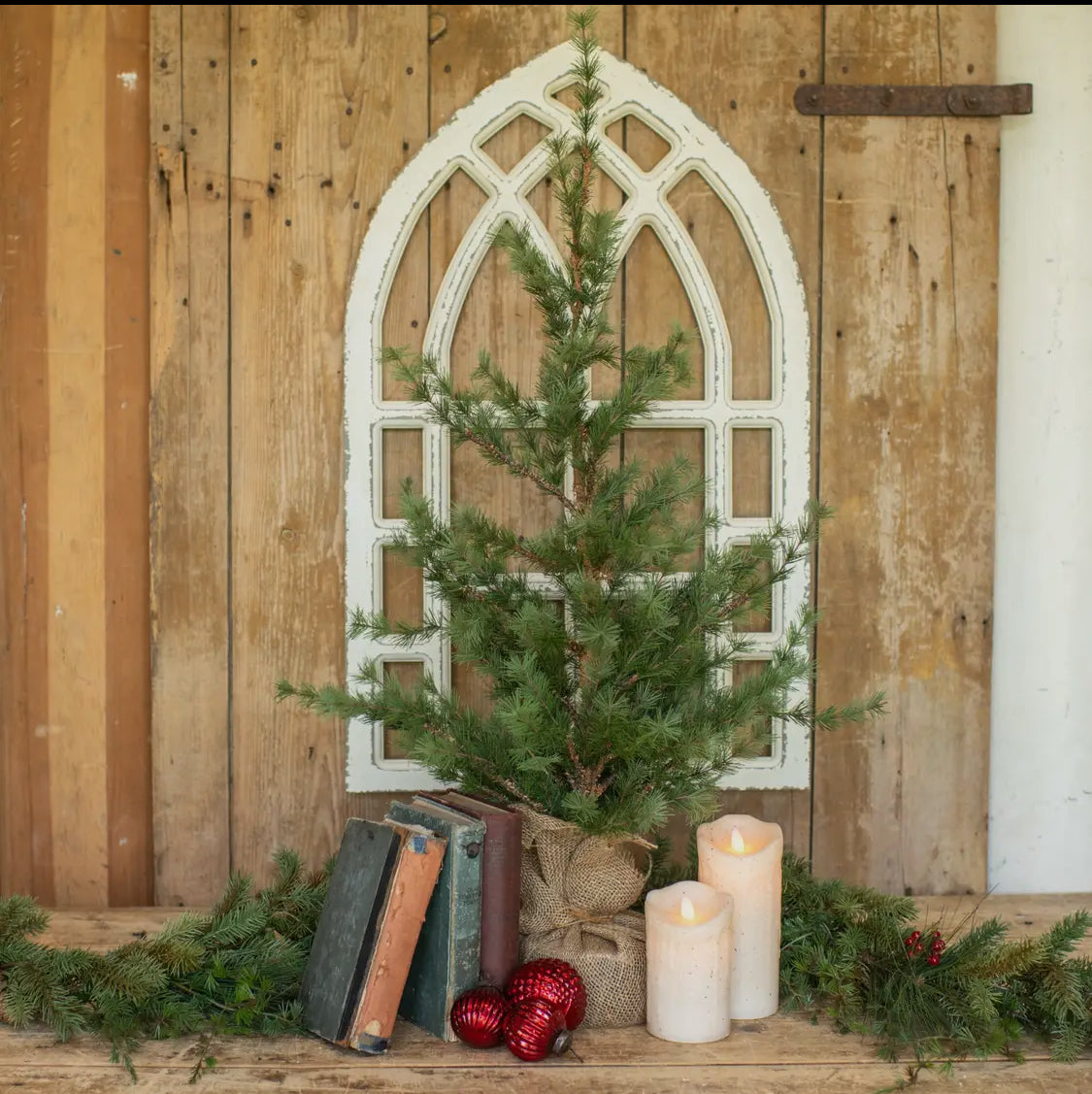 3’ Pine Tree w/Burlap Base