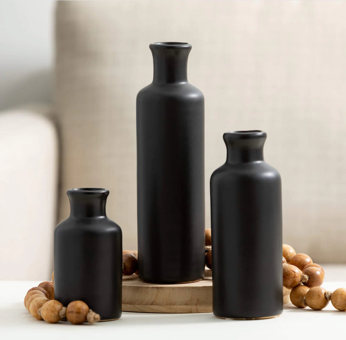 matte black vase-medium