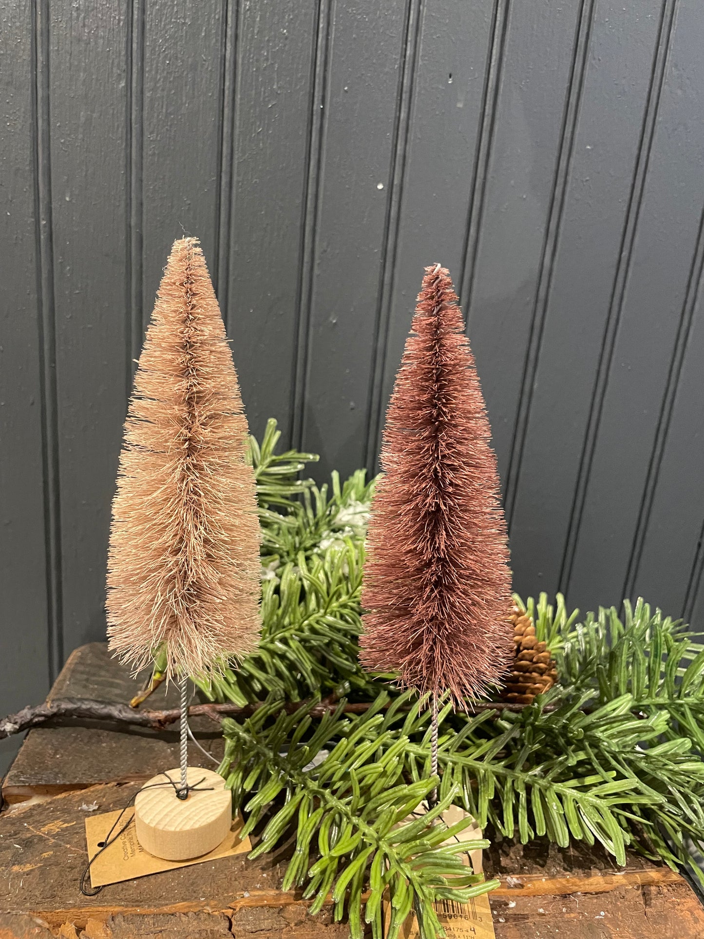 Small Sisal Bottle Brush Tree