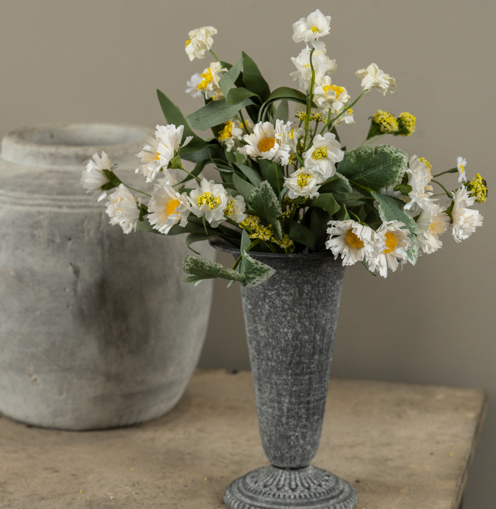 12” White Paper Daisy Bush