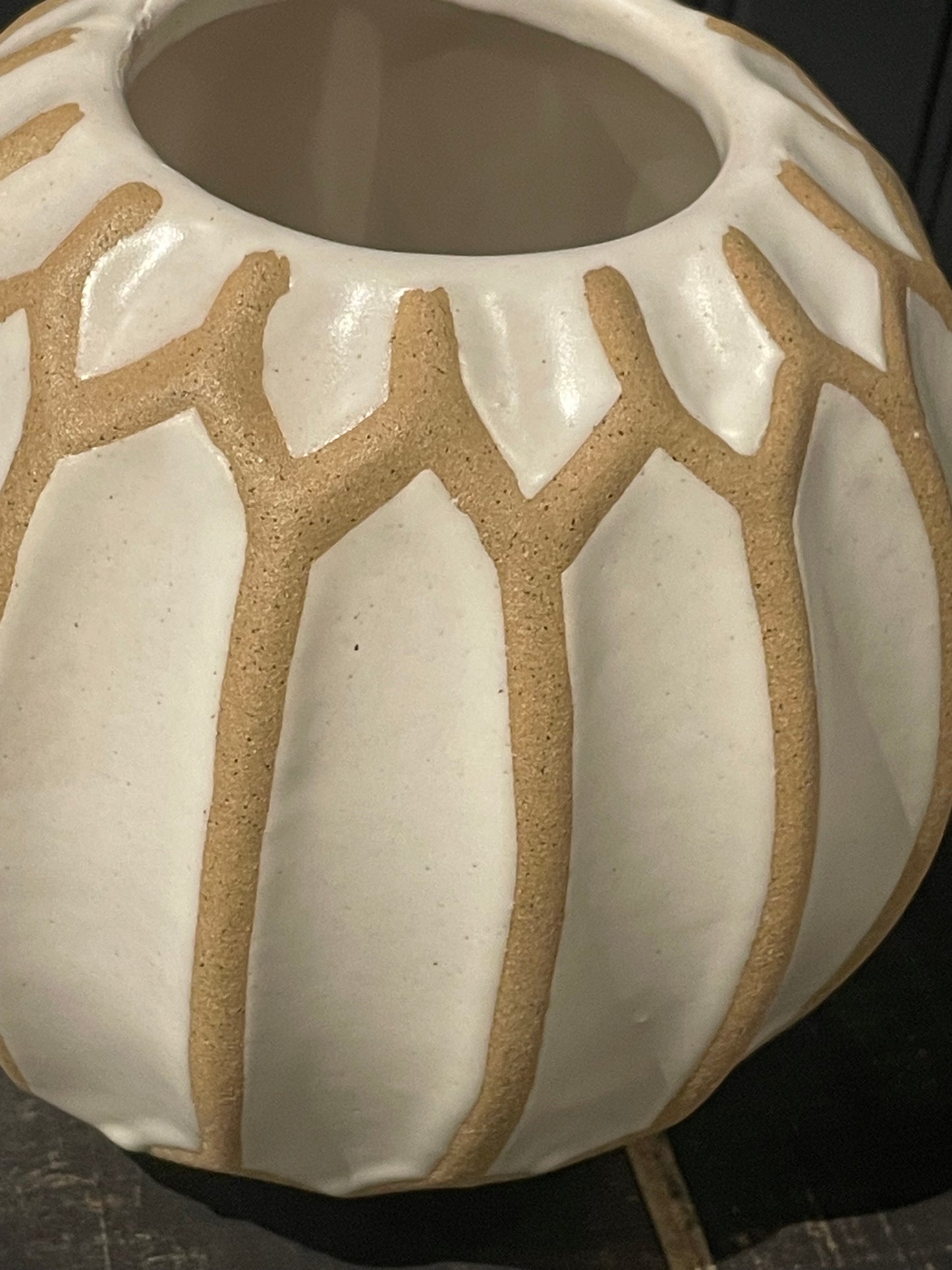5.75” White/Natural Geometry Vase