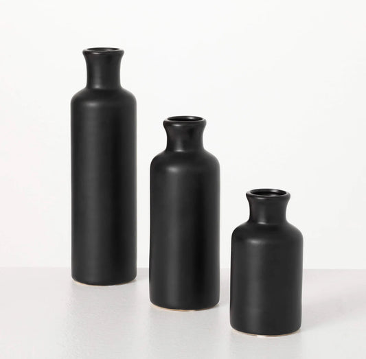 matte black vase-medium