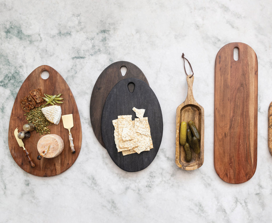 Oval Mango Wood Cheese/Cutting Board w/ Handle