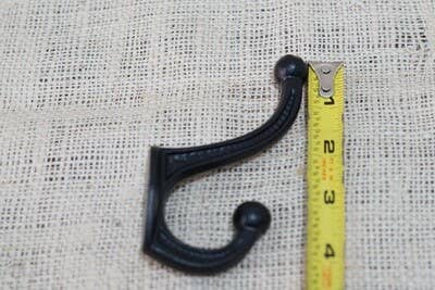 BLACK COAT HOOK  4"