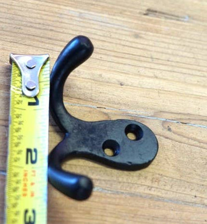ENTRYWAY BLACK DOUBLE HOOK