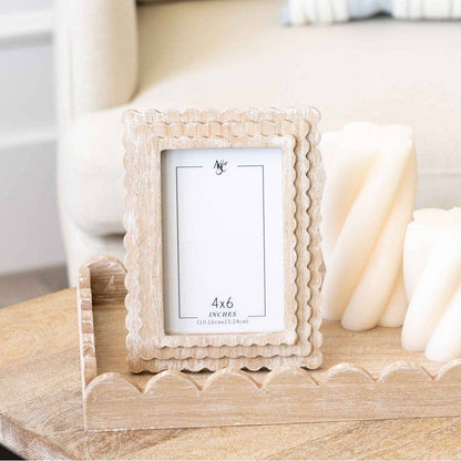 Wood scallop photo frame for 4x6 pic, natural - 17023